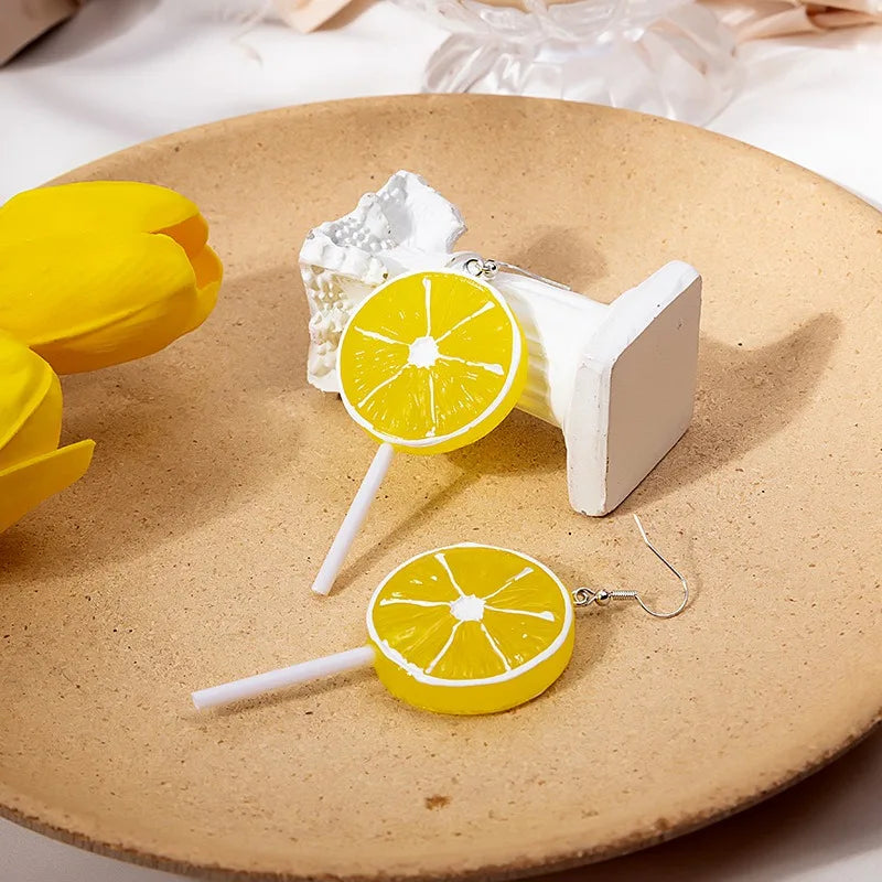 Novos Brincos de Bolo de Morango para Mulheres, Feitos à Mão em Resina, Brincos Bonitos de Limão e Melancia, Presentes de Aniversário para Meninas