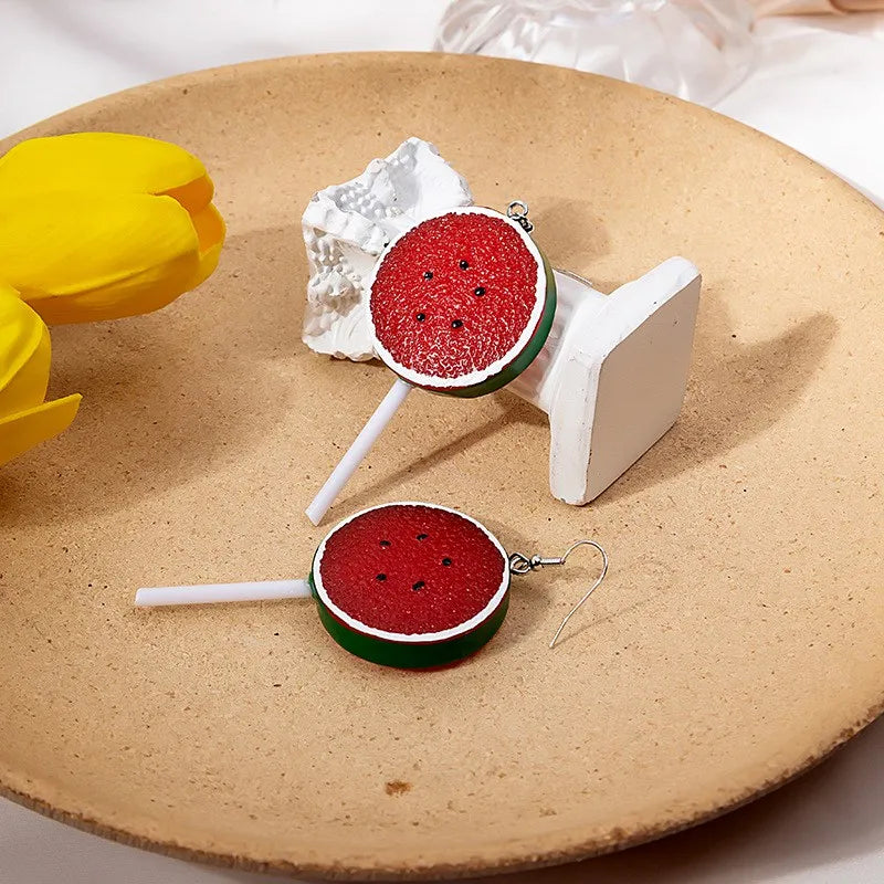 Novos Brincos de Bolo de Morango para Mulheres, Feitos à Mão em Resina, Brincos Bonitos de Limão e Melancia, Presentes de Aniversário para Meninas