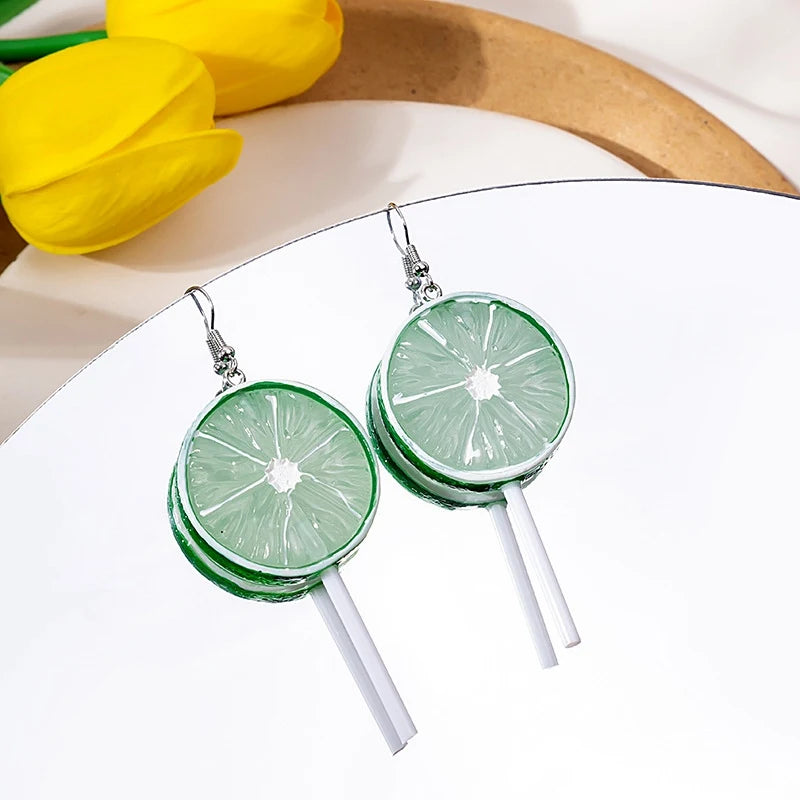 Novos Brincos de Bolo de Morango para Mulheres, Feitos à Mão em Resina, Brincos Bonitos de Limão e Melancia, Presentes de Aniversário para Meninas