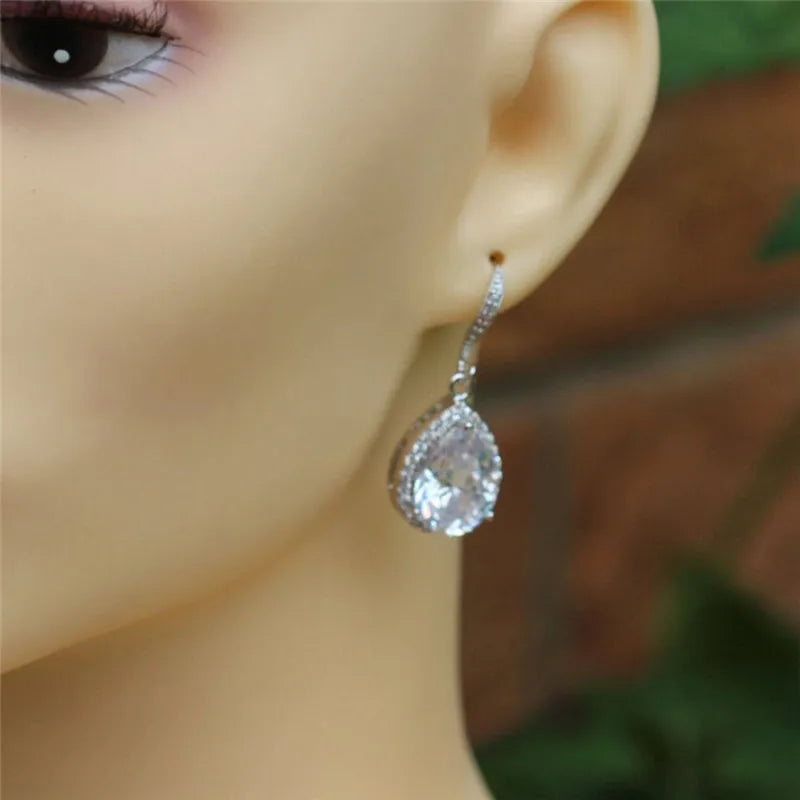 Brinco Clássico Huitan em Gota para Mulheres em Branco/Azul/Roxo com Pedra CZ Acessórios para Casamento, Noivado e Festas Joias Simples e Elegantes