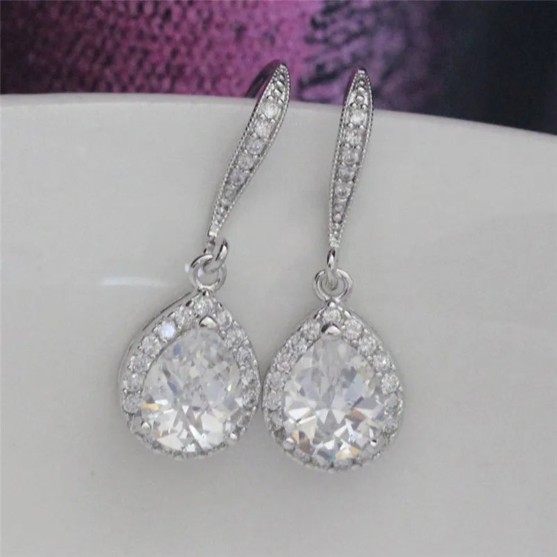Brinco Clássico Huitan em Gota para Mulheres em Branco/Azul/Roxo com Pedra CZ Acessórios para Casamento, Noivado e Festas Joias Simples e Elegantes