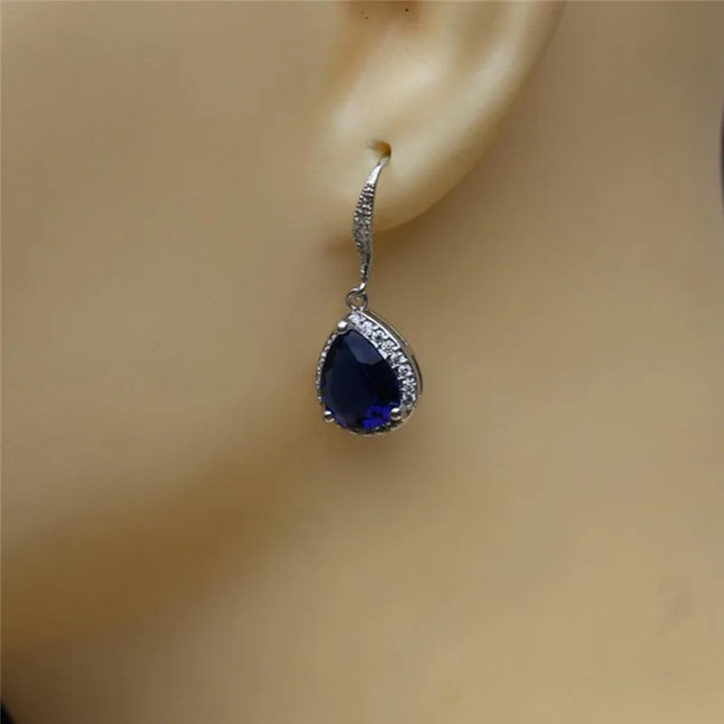 Brinco Clássico Huitan em Gota para Mulheres em Branco/Azul/Roxo com Pedra CZ Acessórios para Casamento, Noivado e Festas Joias Simples e Elegantes