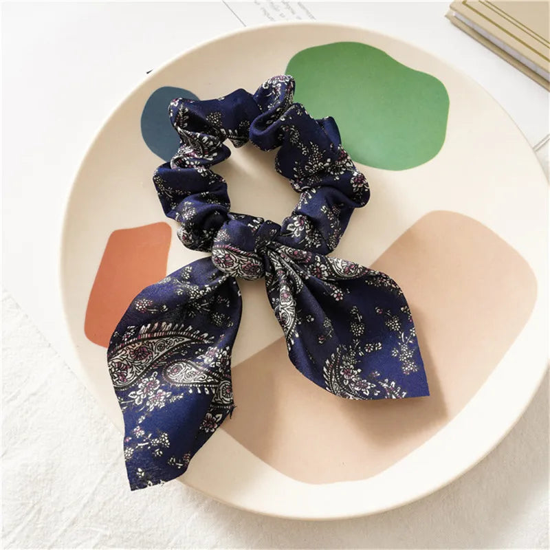 Ruoshui Coelhinhos Lindos Scrunchies Mulher Laços de Cabelo Impressos com Flores, Elásticos para Cabelo, Bandas de Borracha para Cabelo, Acessórios para Coque