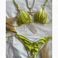 Biquíni sexy de briefs divididos novos, maiô de praia feminino, férias no Brasil