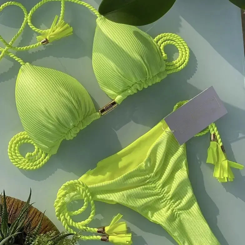Biquíni Feminino Novo em Tecido Especial de Cor Sólida com Corda Multicolorido