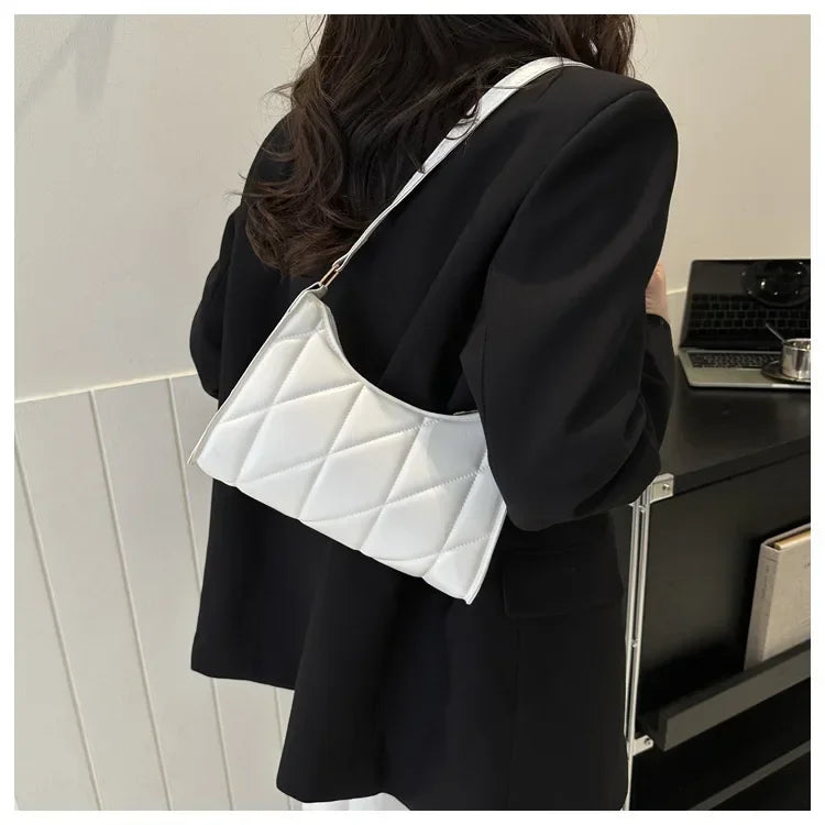 Trendy Women Shoulder Bag PU Leather Underarm Bag Solid Color Handbags Leisure Commuting Small Handle Bags Fashion Zipper Clutch
