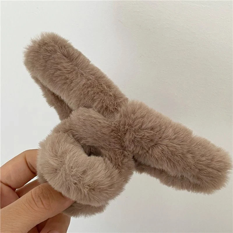 Clips de cabelo de tubarão grande em pelúcia de urso de cartoon com cabelo, claw faux fur, moda coreana para outono e inverno, clipes de caranguejo INS novos e presilhas.