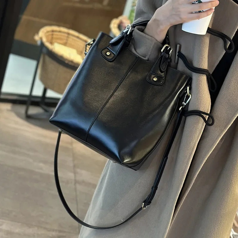 Genuine Leather Women's Tote Bag 2025 New Woman Shoulder Bags Fashion Cowhide Crossbody Bucket Bag Female Handbags 9258