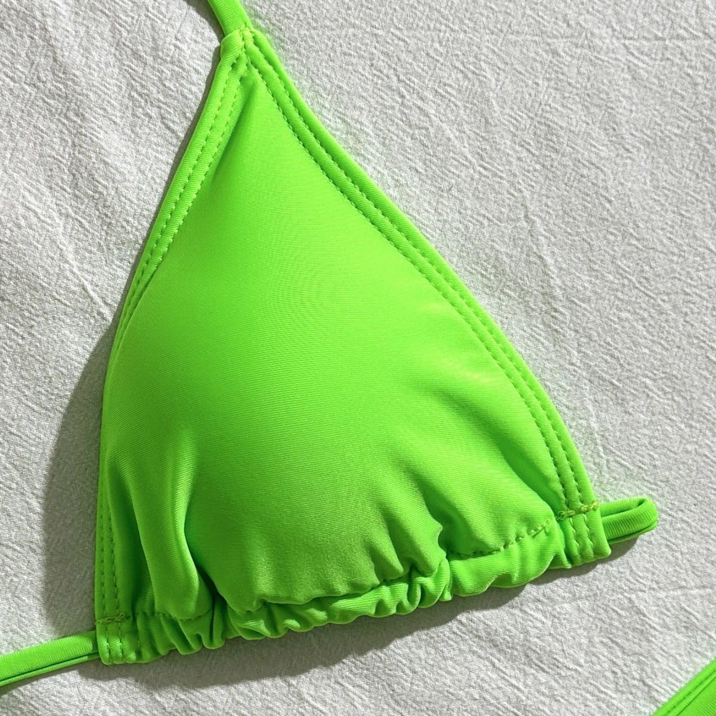 Biquínis Sexy 2025 Trajes de Banho Femininos Conjunto de Biquíni Brasileiro de Três Peças Roupas de Praia Trajes de Banho para a Piscina