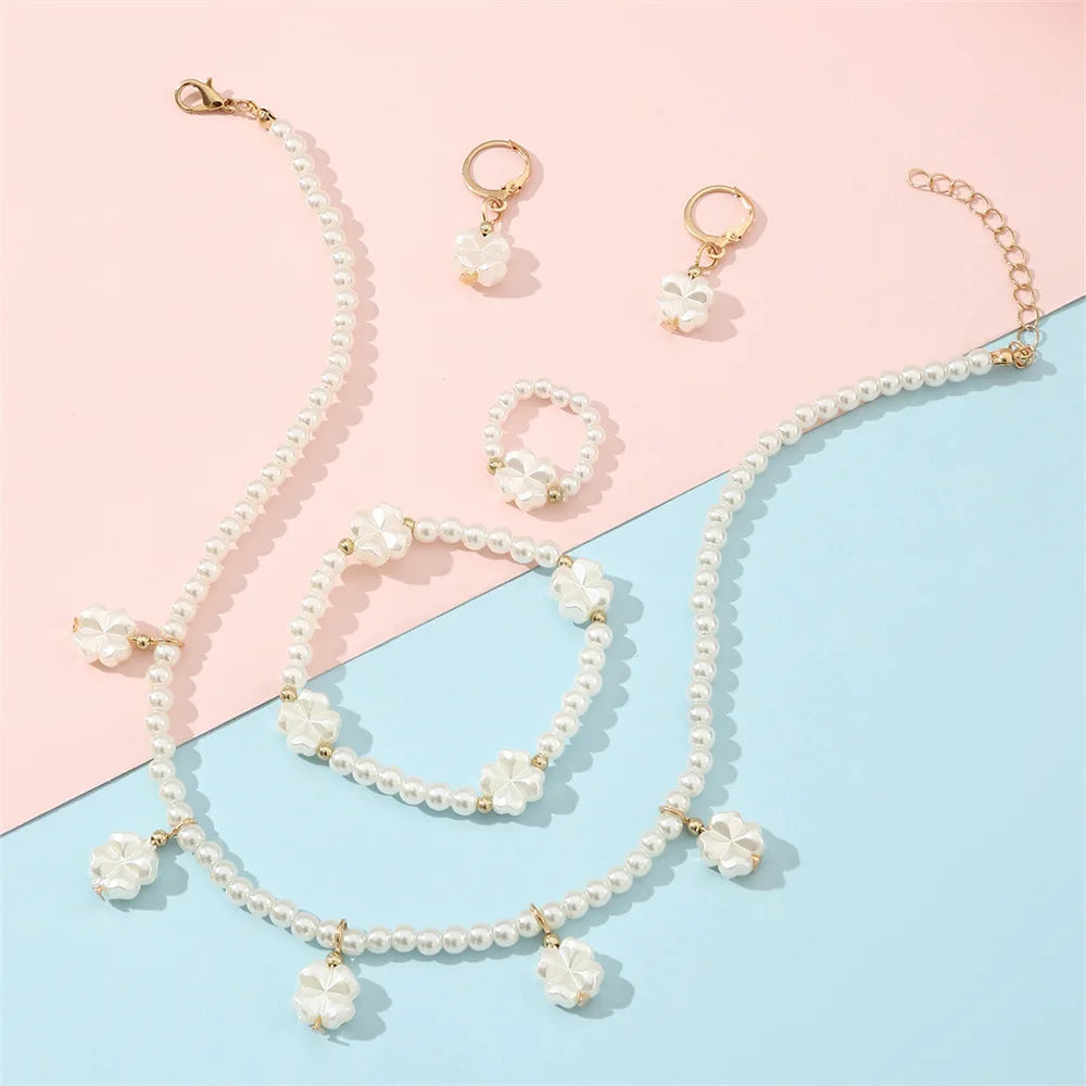 Joias de Pérolas Altas Francesas para Crianças - Conjunto Luxuoso Leve com Design de Nicho: Colar, Pulseira, Anel e Brincos