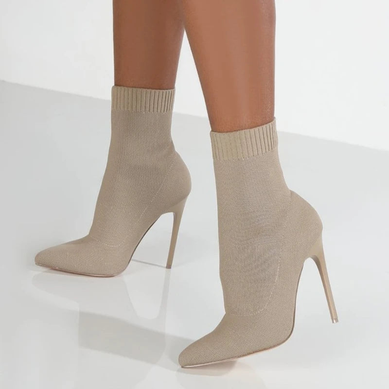 Botas de cano curto para mulheres em tecido elástico de luxo, botas de salto alto para dançarinas exóticas, stilettos femininos, bota de bico fino para outono e inverno.