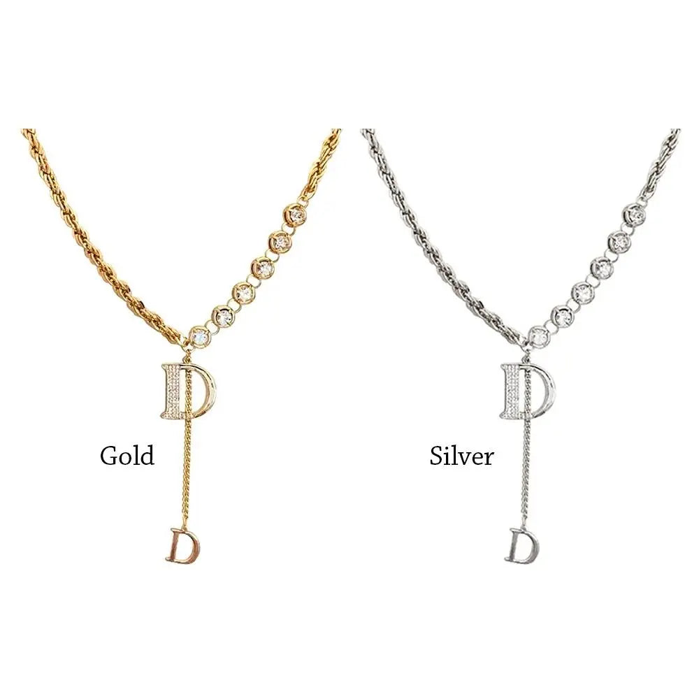 Colar Longo com Pendente da Letra D em Zircônia - Design Sensível - Cadeia de Suéter de Inverno - Joias de Moda para Mulheres e Meninas - Presente para Festas
