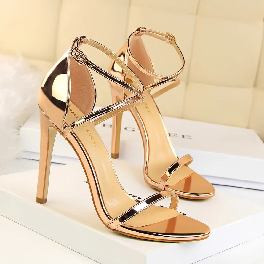 Sandálias gladiadoras femininas com salto alto de 8cm e 11cm, rasteirinhas de verão, sapatos stiletto de stripper em ouro champanhe.
