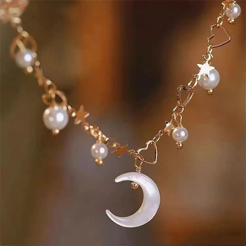 Pulseira de Pérola da Lua Coreana Romântica para Mulheres, Elegante e Exquisita, com Encanto de Estrela e Coração, Braceletes de Cadeia para o Natal.