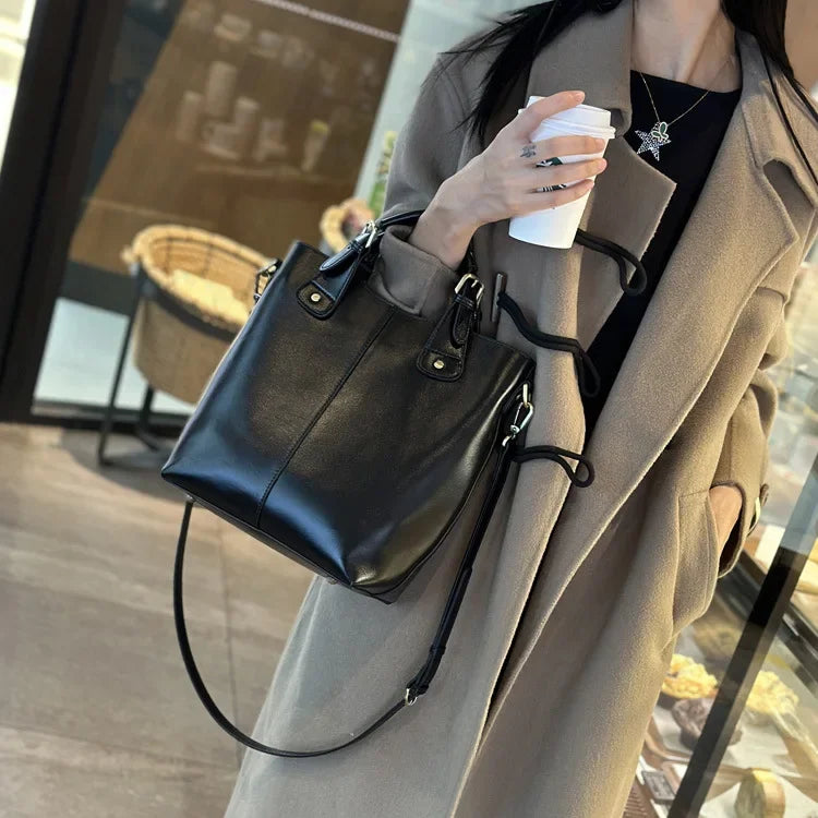Genuine Leather Women's Tote Bag 2025 New Woman Shoulder Bags Fashion Cowhide Crossbody Bucket Bag Female Handbags 9258