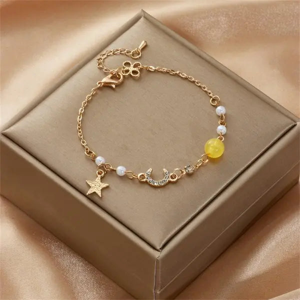 Pulseira de Pérola da Lua Coreana Romântica para Mulheres, Elegante e Exquisita, com Encanto de Estrela e Coração, Braceletes de Cadeia para o Natal.
