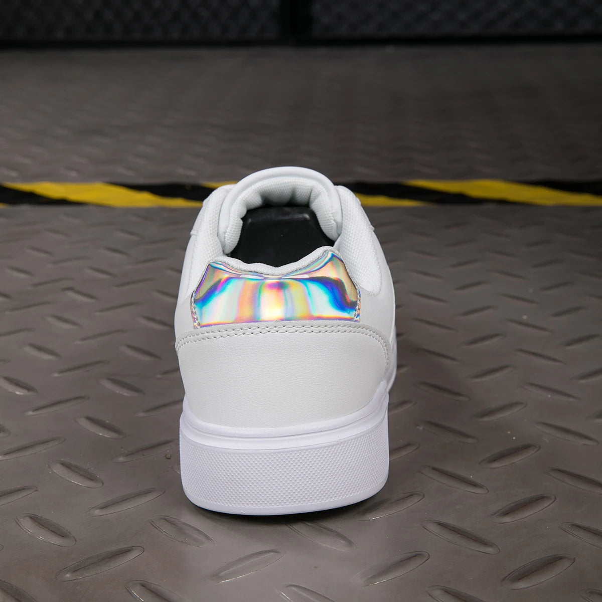 Tênis Casuais Femininos MAEDEF Novos Brancos Tênis Vulcanizado Respirável com Cadena Plataforma Feminina Sapatos Flats