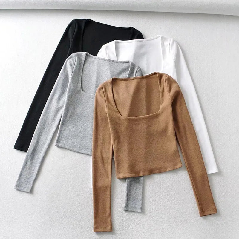 Blusa cropped de decote quadrado com mangas longas e textura canelada para mulheres