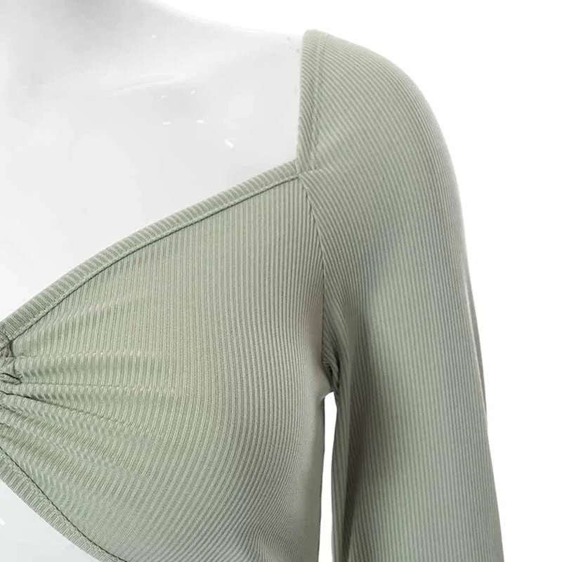 Blusa Cropped de Manga Longa com Decote em V Oco para Primavera e Outono - Moda Casual Feminina, Blusa Slim de Colarinho Quadrado em Malha Canellada, Camiseta Costas Nuas