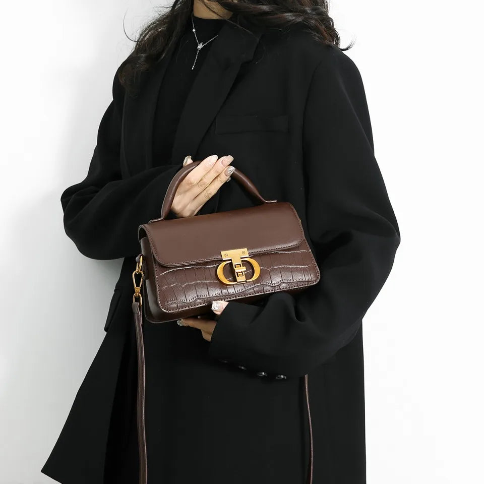 Small Leather Armpit Party Bags for Women Shoulder Crossbody Bag Ladies Vintage Underarm Handbags Summer Lock Tote Sac 2025 New
