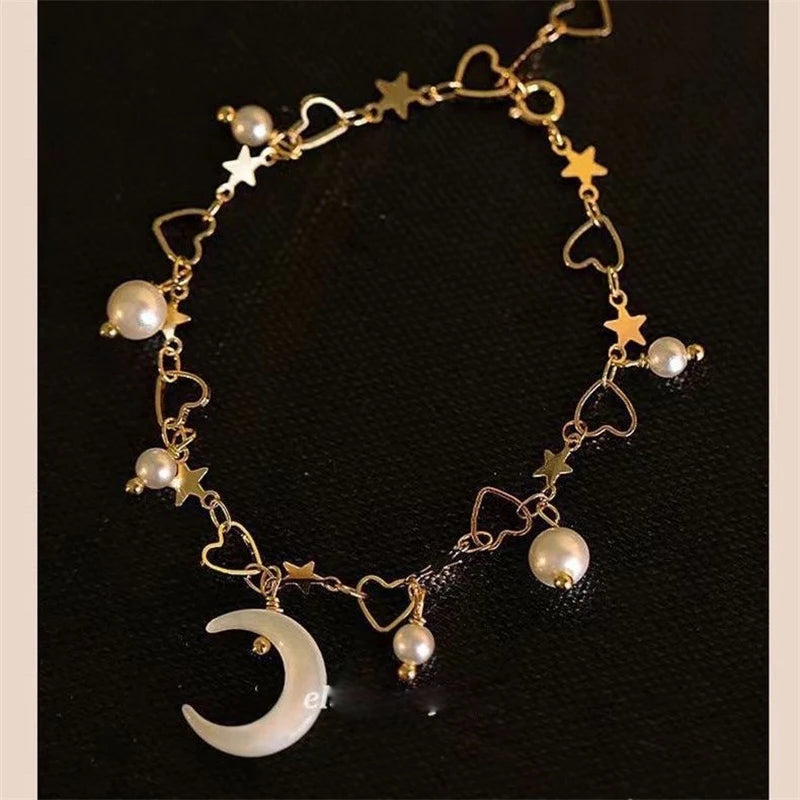 Pulseira de Pérola da Lua Coreana Romântica para Mulheres, Elegante e Exquisita, com Encanto de Estrela e Coração, Braceletes de Cadeia para o Natal.