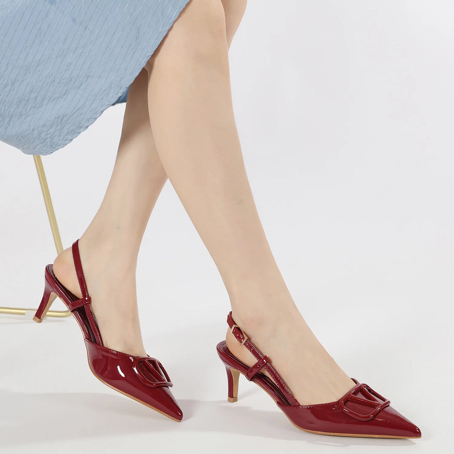 Sandália Feminina KM-ROYA 2025 de Luxo com Fivela de Qualidade, Salto Médio de 6CM/2.4polegadas, Sapatos de Vestido, Sapatos Tipo Pump, Sandálias Femininas para Uso Externo