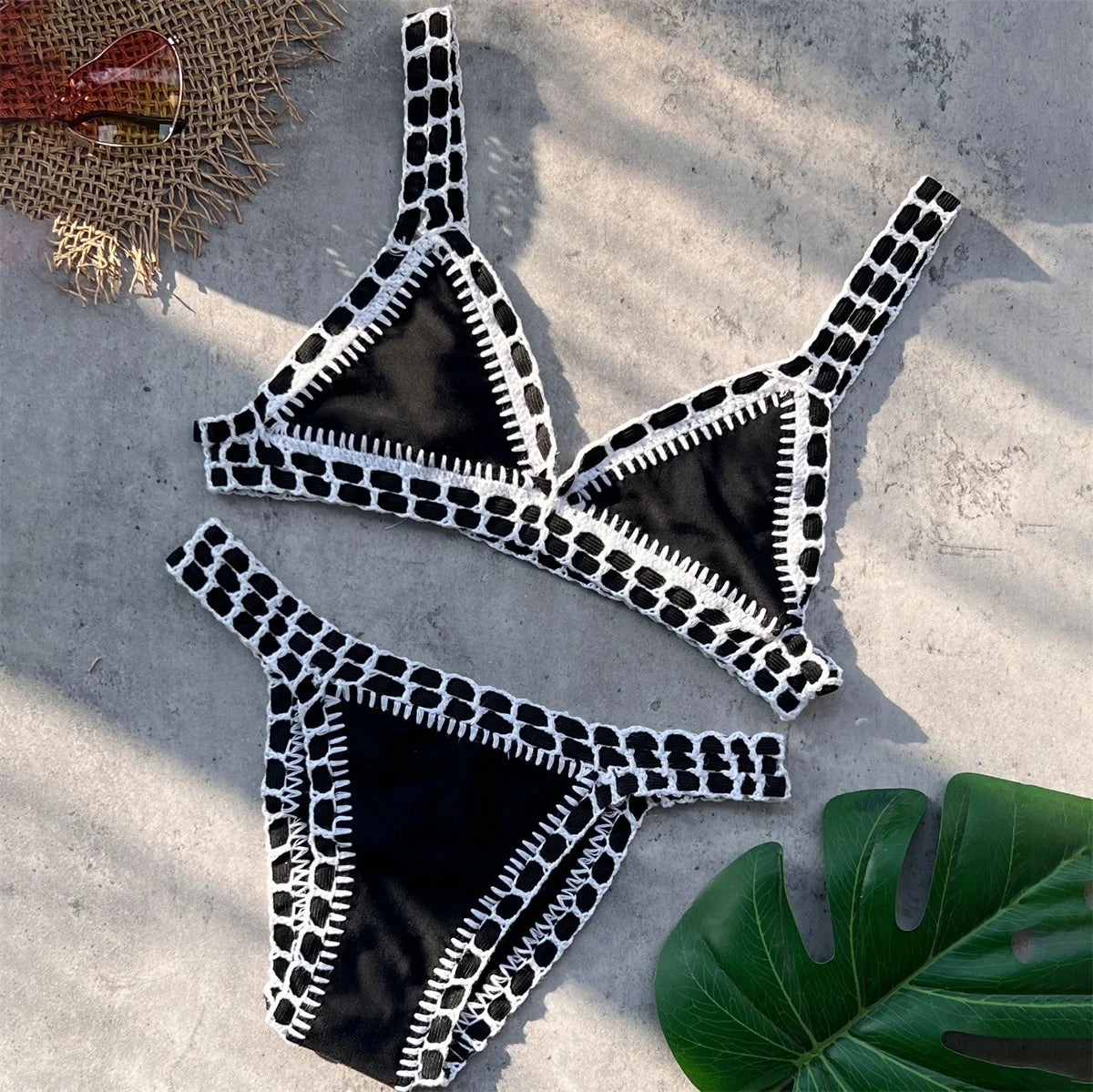Biquíni de Crochê Rosa 2025 Moda Praia Sexy para Mulheres Conjunto de Biquíni Micro Biquíni com Top Bandeau Roupas de Praia Biquíni Brasileiro