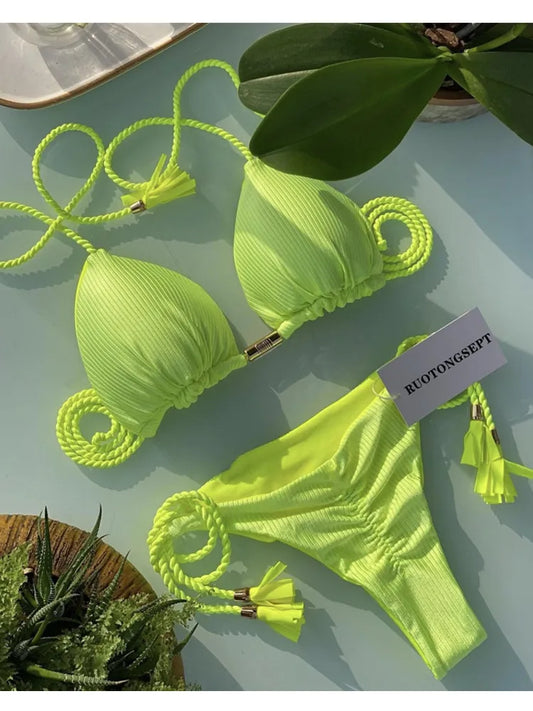 Biquíni Feminino Novo em Tecido Especial de Cor Sólida com Corda Multicolorido