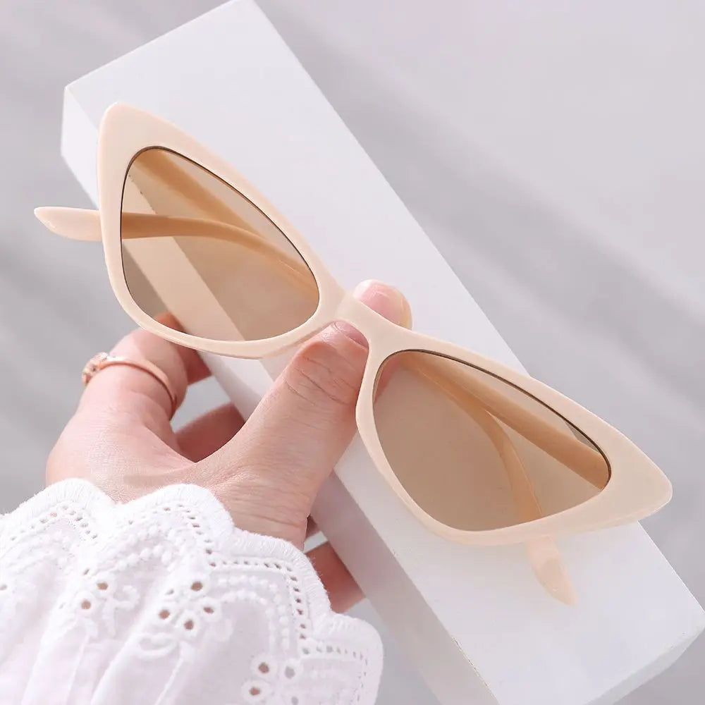 Novos Óculos de Sol Pequenos Cat Eye para Mulheres, Moda, Lentes Gradientes, Óculos de Sol Triangulares Femininos para Festas, Acessórios de Óculos UV400