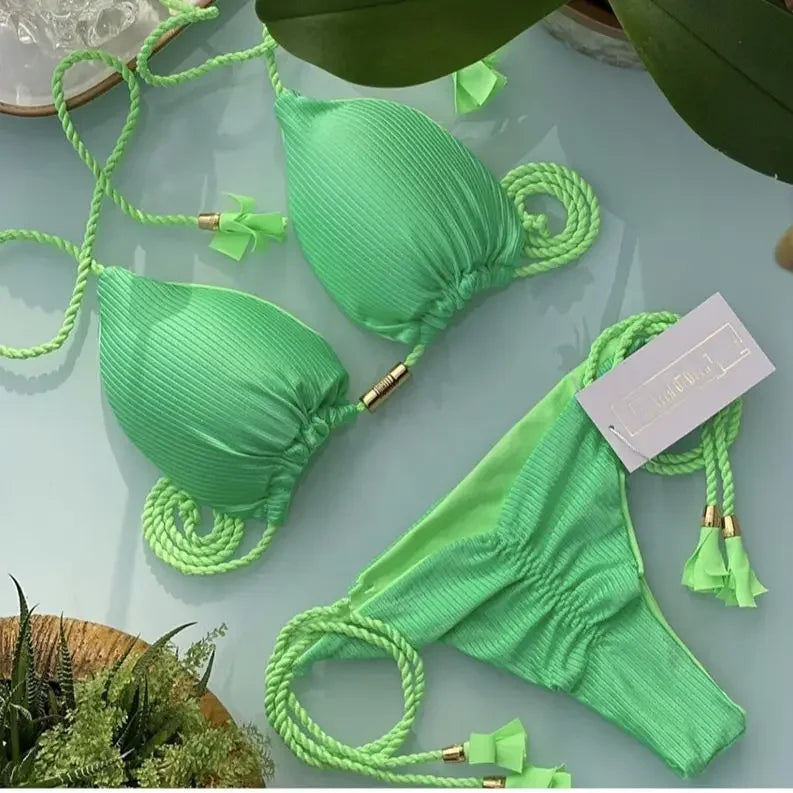 Biquíni Feminino Novo em Tecido Especial de Cor Sólida com Corda Multicolorido