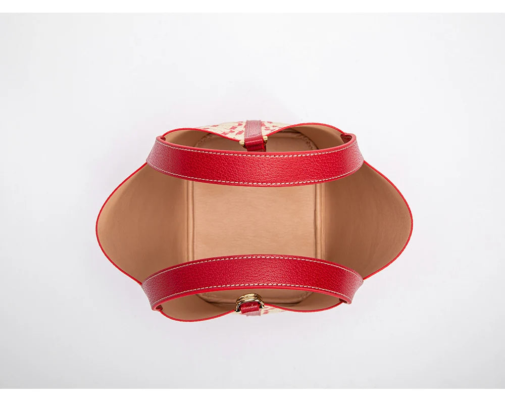 Classic Fashion Retro Design New 2024 Women's Vegetable Basket Bag with Metal Decorative Letter Design Women's Handbag
