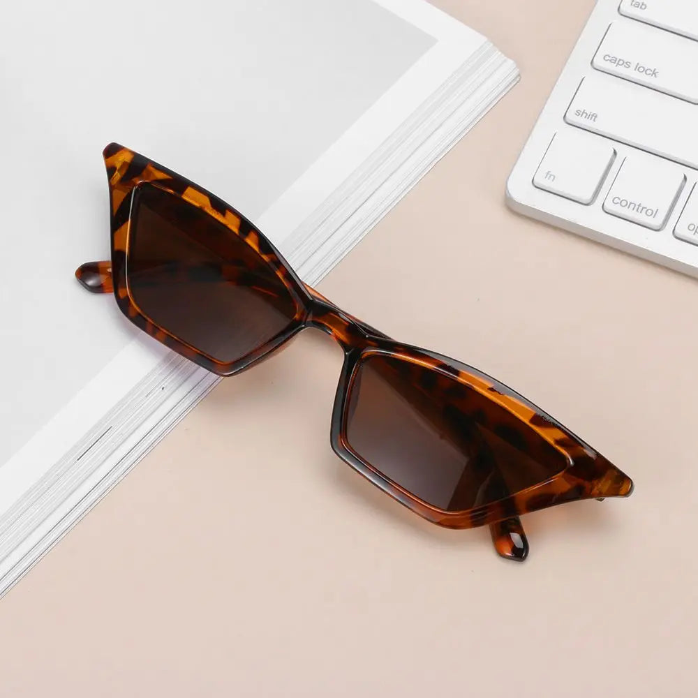 Novos Óculos de Sol Pequenos Cat Eye para Mulheres, Moda, Lentes Gradientes, Óculos de Sol Triangulares Femininos para Festas, Acessórios de Óculos UV400