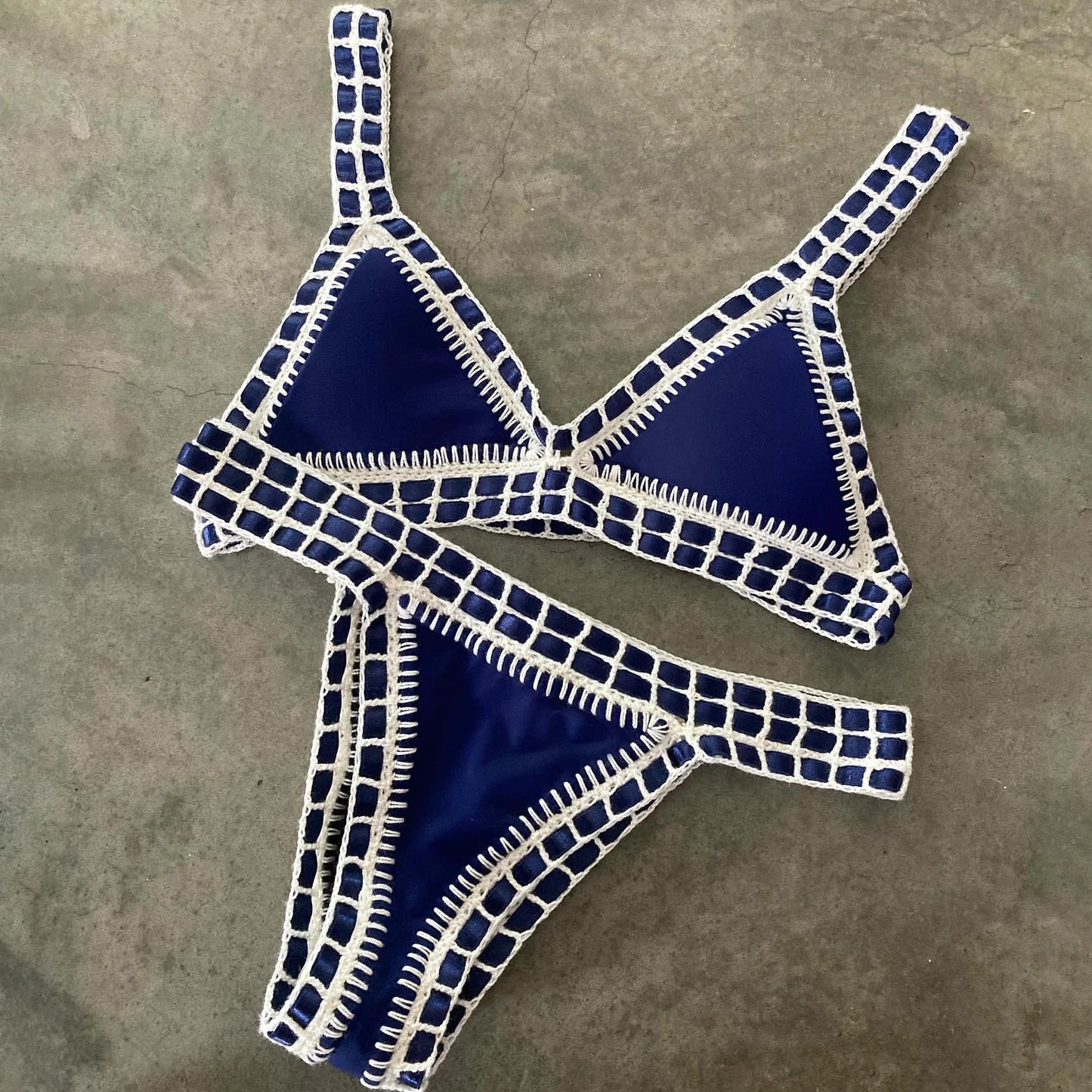 Biquíni de Crochê Rosa 2025 Moda Praia Sexy para Mulheres Conjunto de Biquíni Micro Biquíni com Top Bandeau Roupas de Praia Biquíni Brasileiro