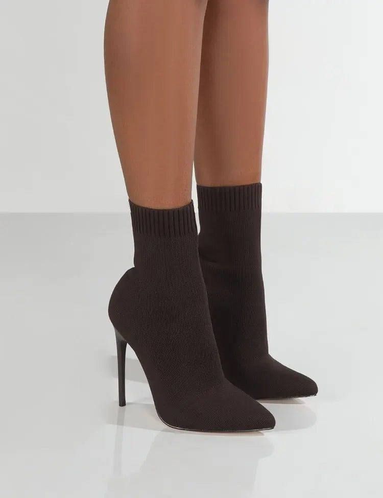 Botas de cano curto para mulheres em tecido elástico de luxo, botas de salto alto para dançarinas exóticas, stilettos femininos, bota de bico fino para outono e inverno.