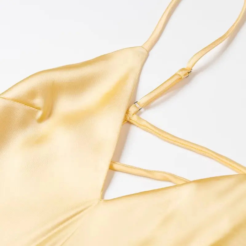 Vestido Longo Elegante Sem Mangas TRAFZA Feminino de Verão Amarelo Manchado com Decote em V para Festa e Férias 2025