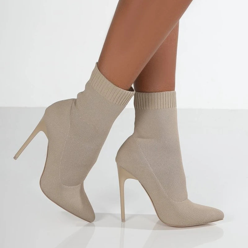 Botas de cano curto para mulheres em tecido elástico de luxo, botas de salto alto para dançarinas exóticas, stilettos femininos, bota de bico fino para outono e inverno.
