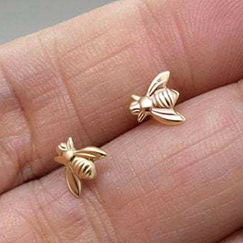 Brincos de Estudo de Inseto Fashion Cute - Brincos de Abelha Bumble Pequenos em Cor Dourada, Mini Rainha Abelha, Acessórios de Joias para Mulheres em Festa