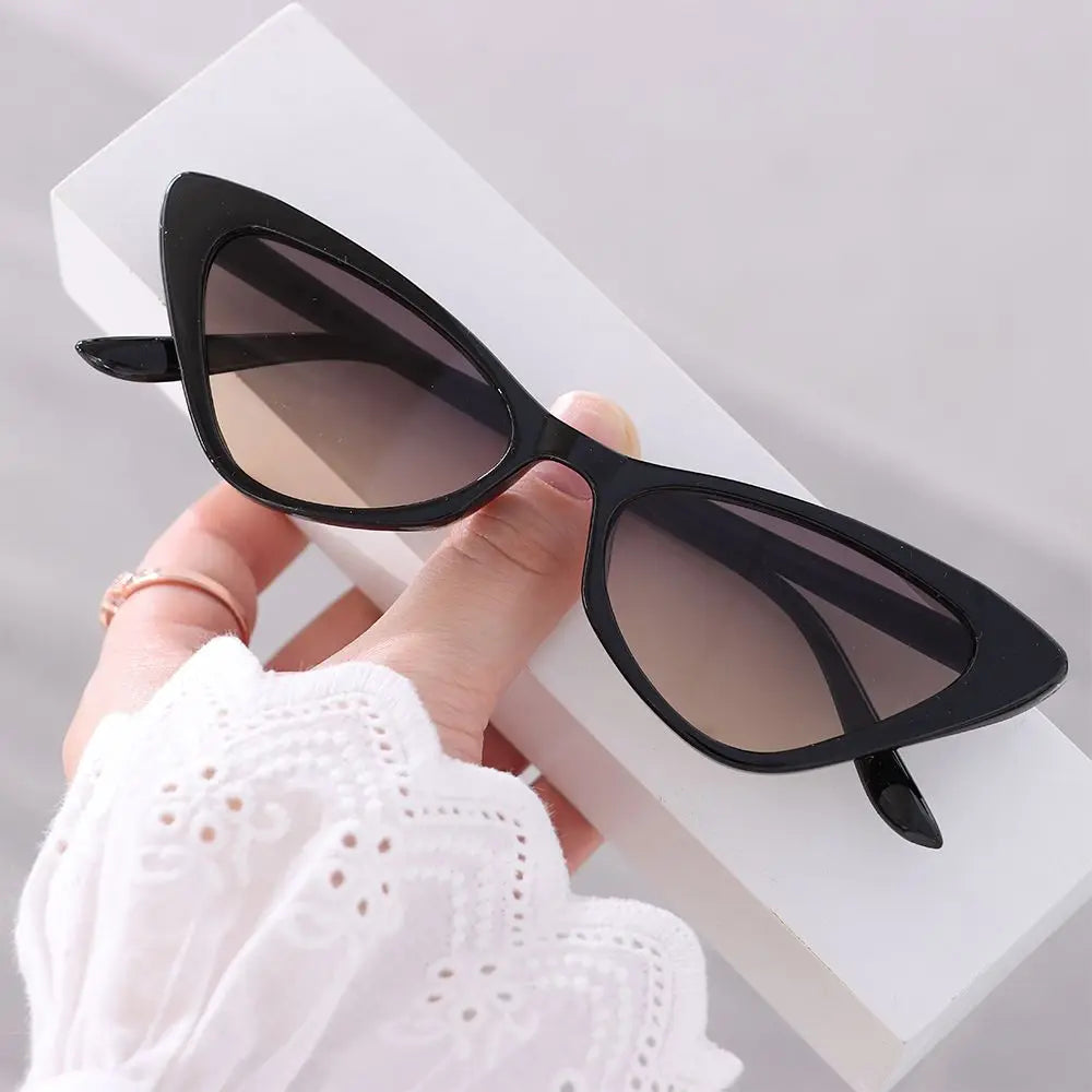Novos Óculos de Sol Pequenos Cat Eye para Mulheres, Moda, Lentes Gradientes, Óculos de Sol Triangulares Femininos para Festas, Acessórios de Óculos UV400