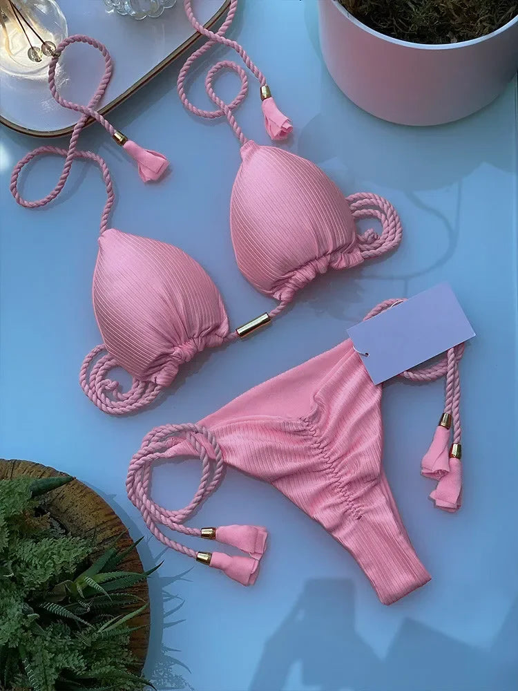 Biquíni Feminino Novo em Tecido Especial de Cor Sólida com Corda Multicolorido