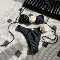Novo Maiô Branco Sólido para Mulheres, Conjunto de Dois Peças com Cintura Baixa e Laço, Moda de Praia