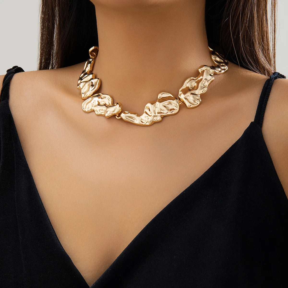 Colar de corrente metálica irregular em forma exagerada para mulheres, colar choker de metal pesado, joia para festa, presente para garotas.