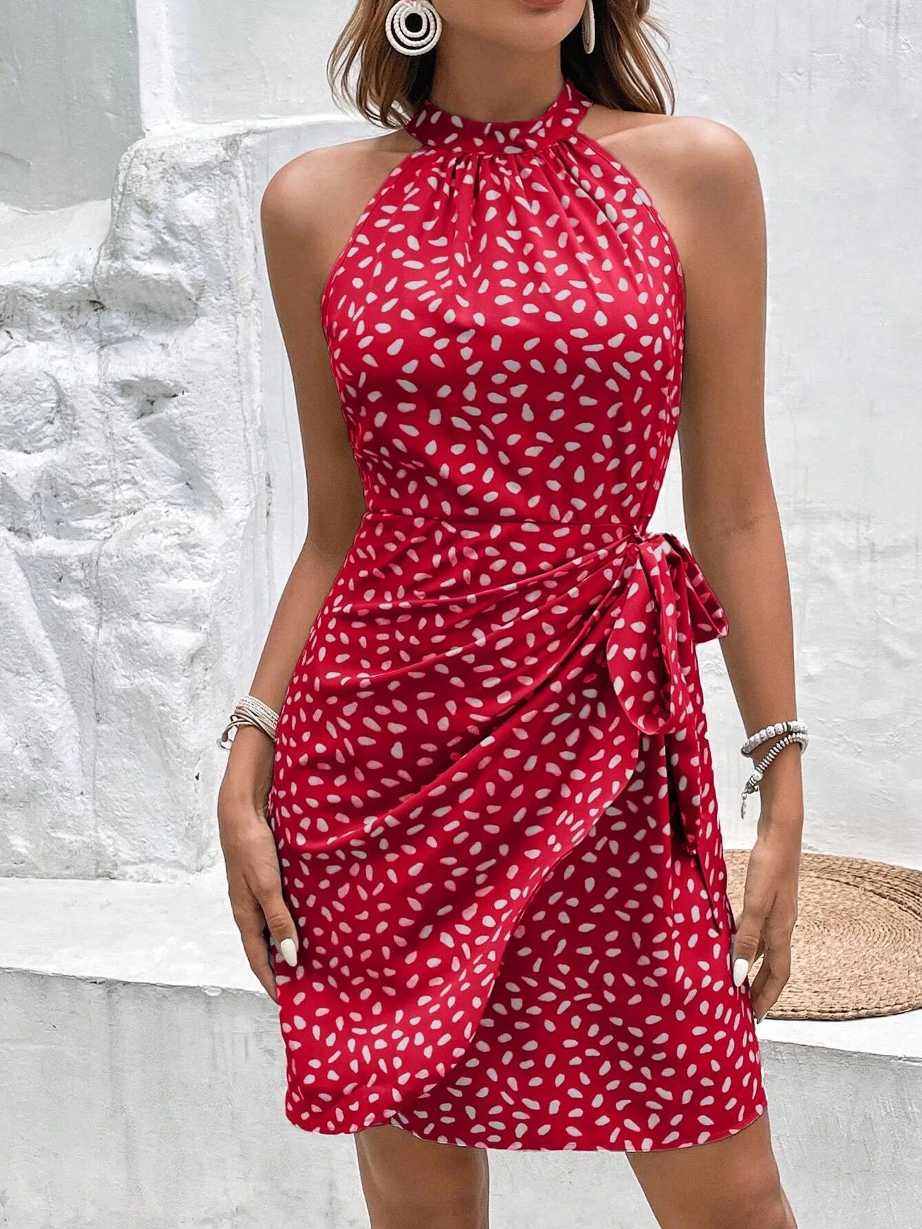 Vestido Curto Floral Plissado Sem Mangas com Zíper e Alças de Ombro - Vestido Mini Sexy com Lace-Up