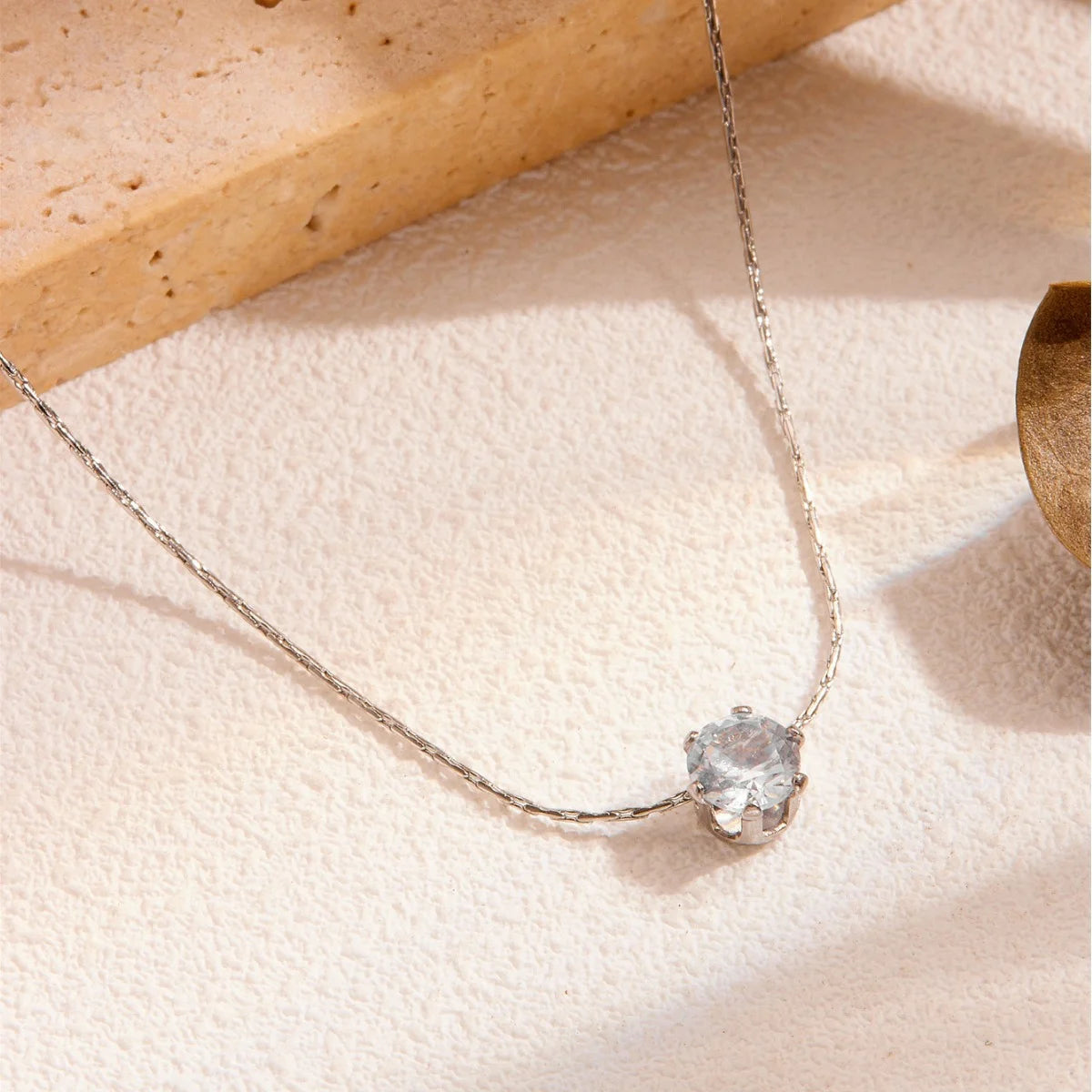 Colar de Pingente Redondo de Zirconia Cúbica de Aço Inoxidável ASONSTEEL para Mulheres, Joias Minimalistas Charmosas, Design Brilhante como Presente