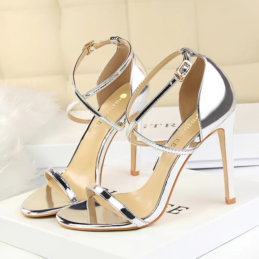 Sandálias gladiadoras femininas com salto alto de 8cm e 11cm, rasteirinhas de verão, sapatos stiletto de stripper em ouro champanhe.