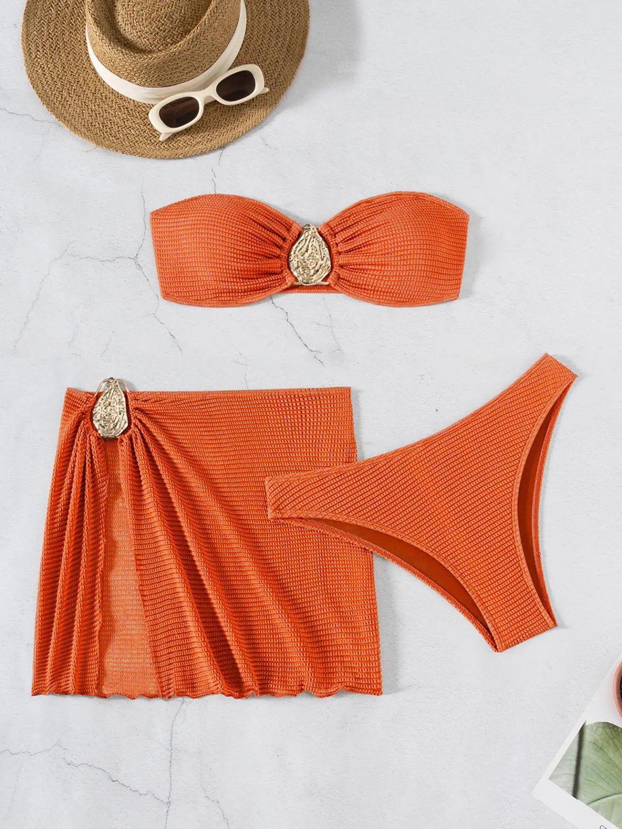 Biquíni Bandeau Sexy para Mulheres com ornamento de gota d'água de metal, blusa com bojo, saia de malha, traje de banho de 3 peças para praia