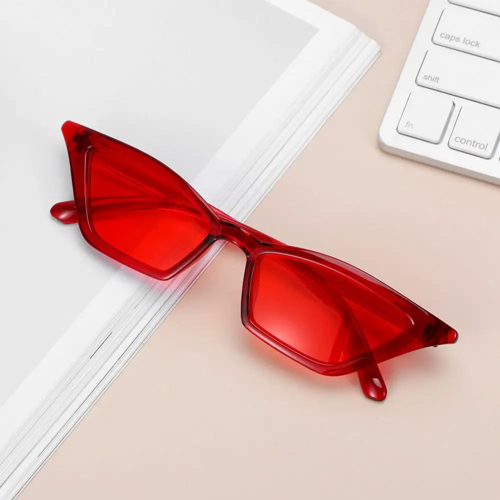 Novos Óculos de Sol Pequenos Cat Eye para Mulheres, Moda, Lentes Gradientes, Óculos de Sol Triangulares Femininos para Festas, Acessórios de Óculos UV400