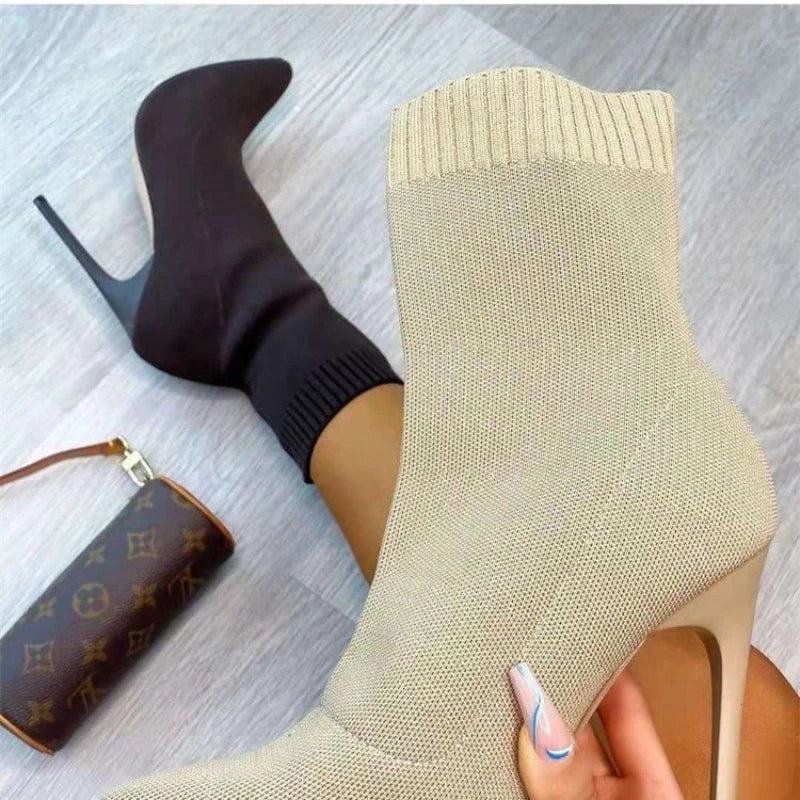 Botas de cano curto para mulheres em tecido elástico de luxo, botas de salto alto para dançarinas exóticas, stilettos femininos, bota de bico fino para outono e inverno.