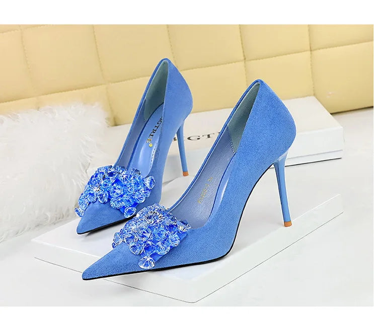 Sapatos BIGTREE 2025 Scarpin Feminino com Strass Laço Salto Alto Luxuoso Sapato de Banquete com Pedras Preciosas Salto Stiletto 9 cm Sapatos Femininos