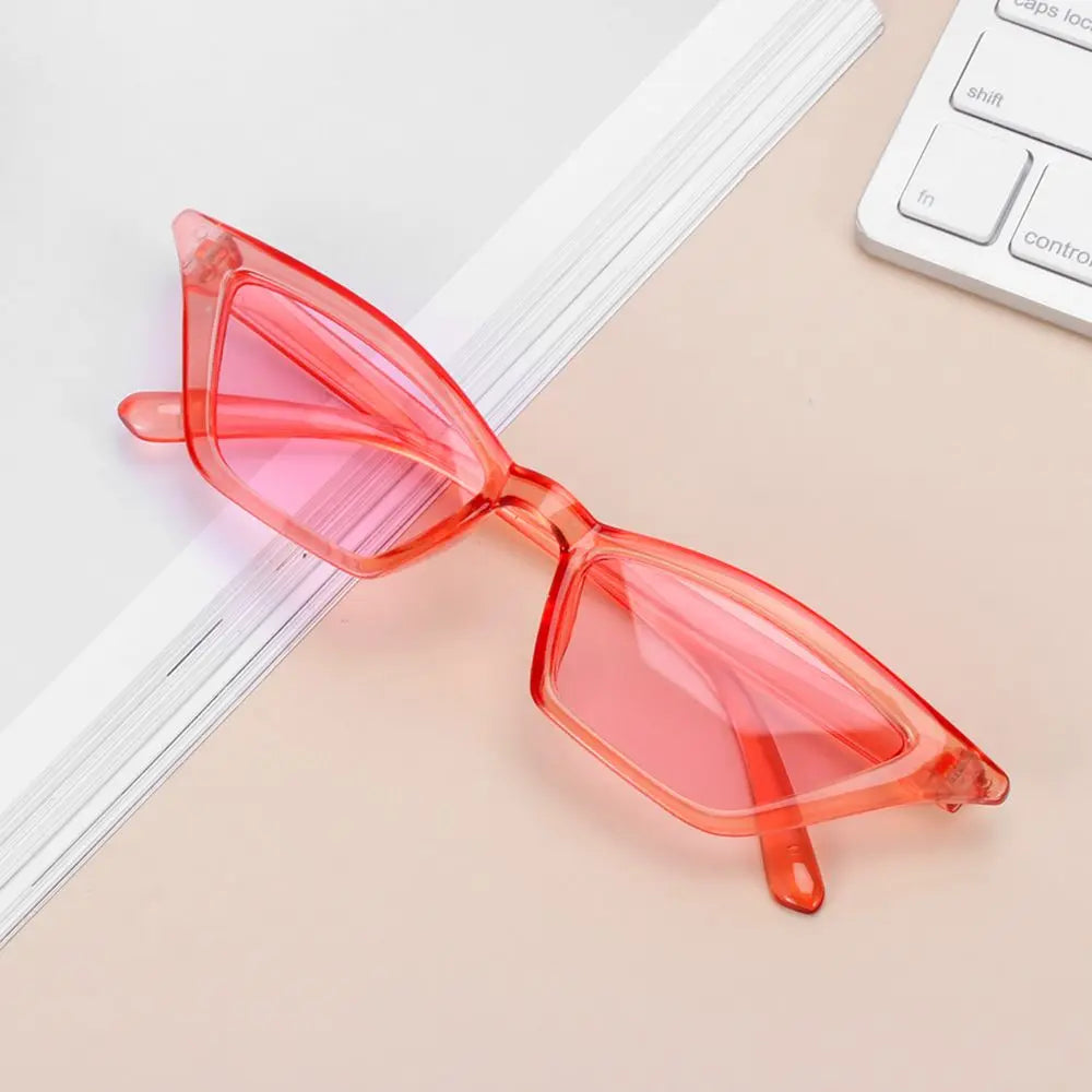 Novos Óculos de Sol Pequenos Cat Eye para Mulheres, Moda, Lentes Gradientes, Óculos de Sol Triangulares Femininos para Festas, Acessórios de Óculos UV400