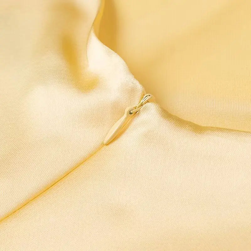 Vestido Longo Elegante Sem Mangas TRAFZA Feminino de Verão Amarelo Manchado com Decote em V para Festa e Férias 2025